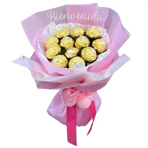 Ramo de flores con rocher de nacimiento rosa